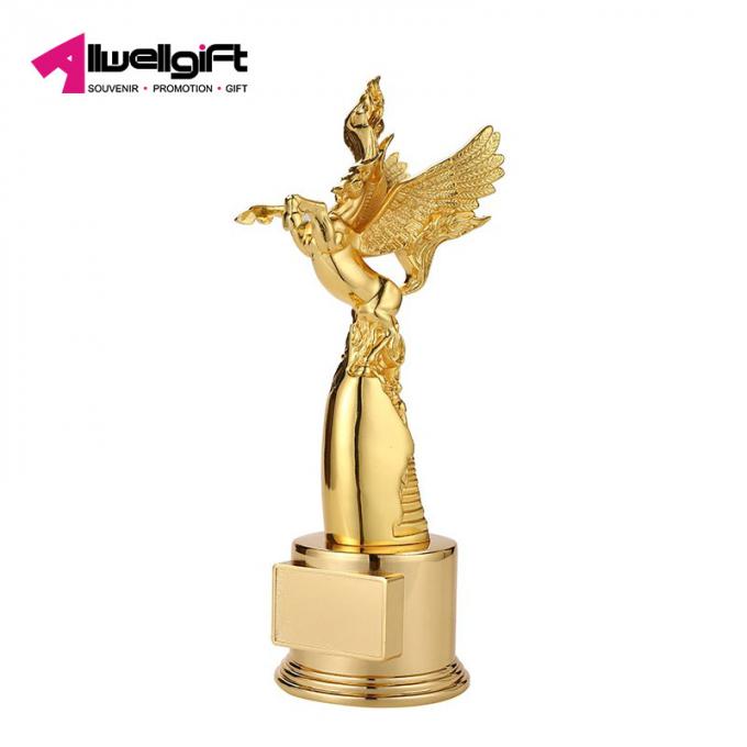 Os ornamento quentes de alta qualidade do troféu do metal da venda 3d Pegasus personalizam o presente incorporado do metal feito sob encomenda da forma do cavalo das concessões do troféu do metal