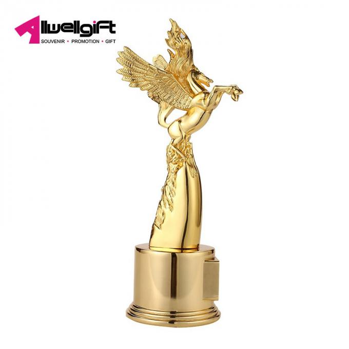 Os ornamento quentes de alta qualidade do troféu do metal da venda 3d Pegasus personalizam o presente incorporado do metal feito sob encomenda da forma do cavalo das concessões do troféu do metal