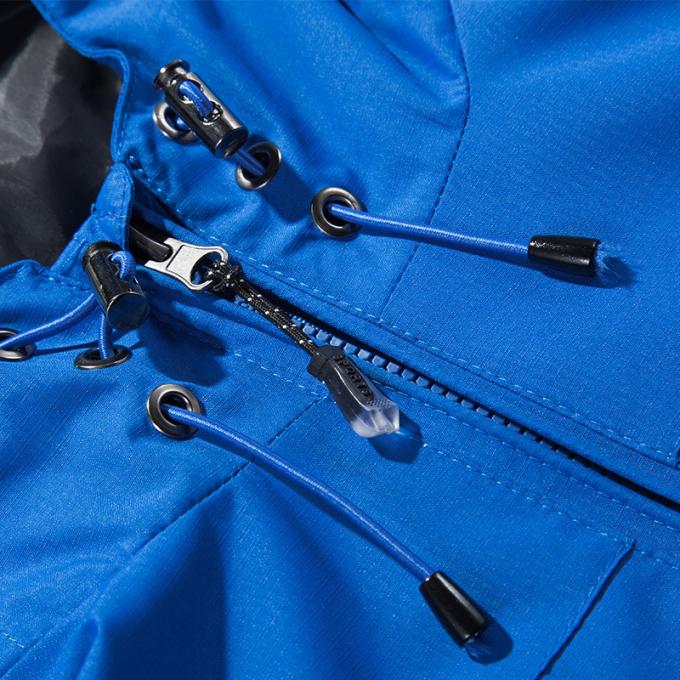 o revestimento impermeável exterior popular do outono ostenta a atividade de acampamento deoposição da roupa windproof