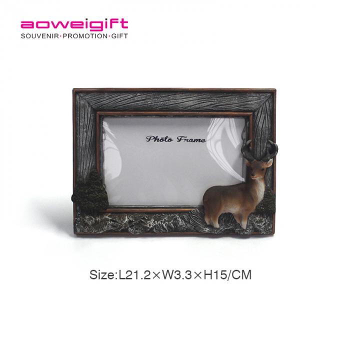 Quadro poli da foto da resina de Santa Claus do Natal bonito de alta qualidade feito sob encomenda da moldura para retrato 3D da resina dos cervos dos desenhos animados da decoração da casa